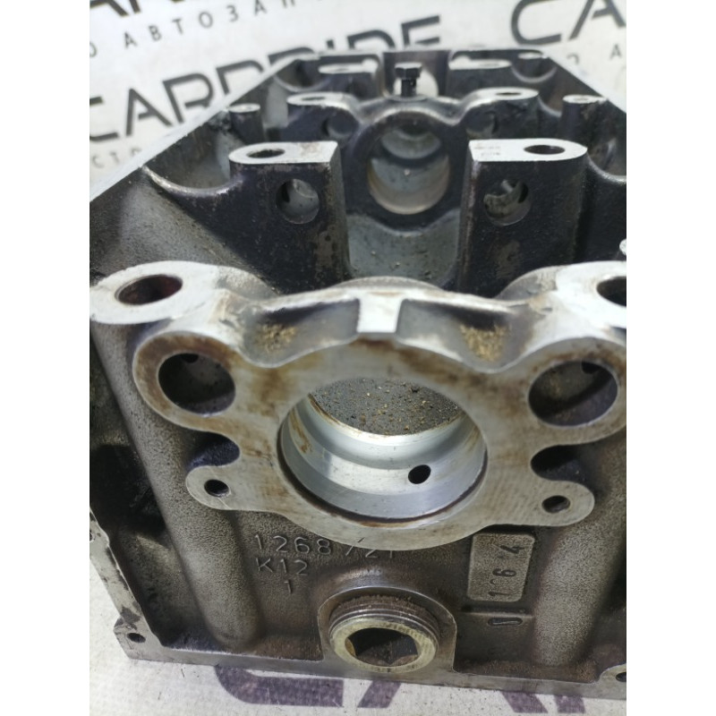 Головка блока цилиндров (двигатель и элементы) BMW 3-series E30 1268721