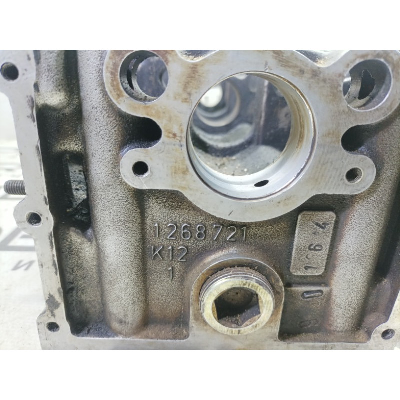 Головка блока цилиндров (двигатель и элементы) BMW 3-series E30 1268721