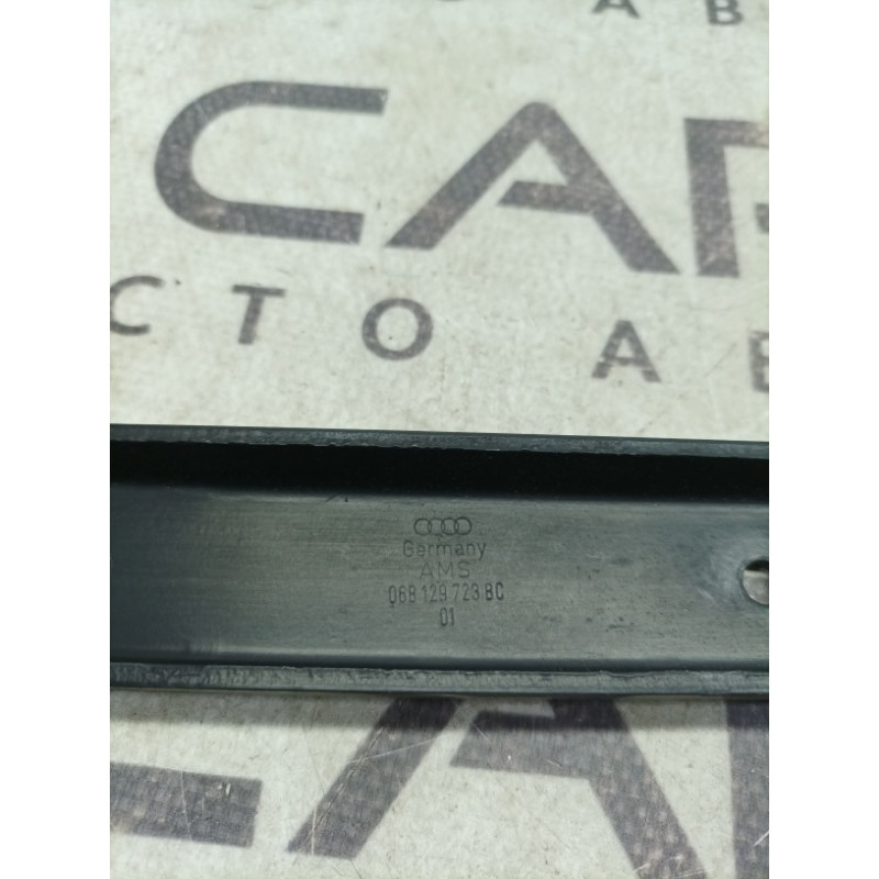 Кронштейн (двигатель и элементы) Audi A4 B6 06b129723bc