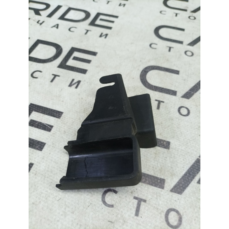 Кронштейн вывода плюса аккумулятора B+ (электрика) BMW 7-series E38 61138367769