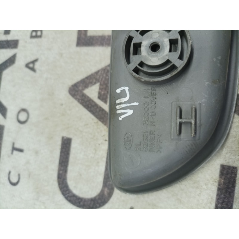 Накладка ручки внутренней (салон) KIA Sorento BL 2005 2.5 CRDI 826213e000