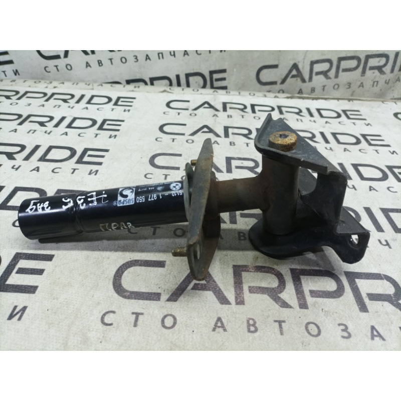 Кронштейн усилителя бампера (стекла и зеркала) BMW 3-series E36 1997 M52b28 51121977550