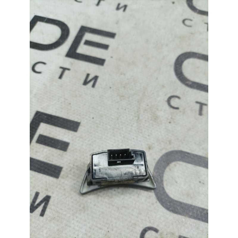 Кнопки прочие (электрика / кнопки) BMW 5-series E60 M54b30 65826921668