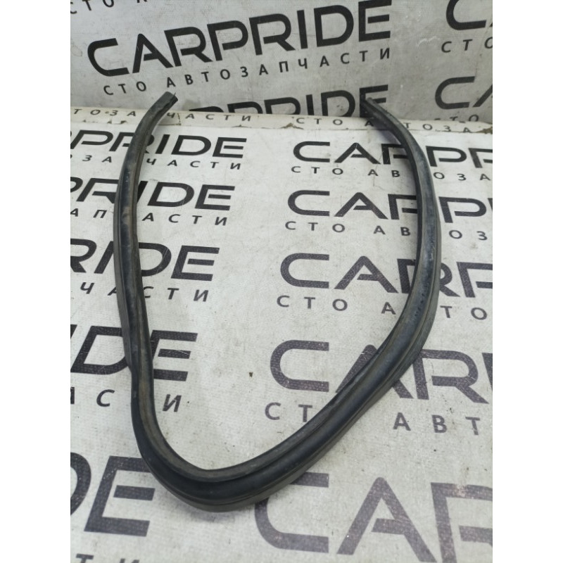 Уплотнитель капота (кузов и элементы) Mercedes-Benz E-class W124 1990 3.2