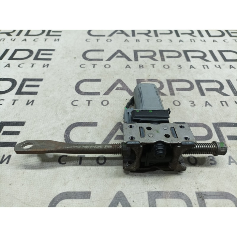 Моторчик регулировки сидения (электрика) Jeep Grand Cherokee wk2 920428100