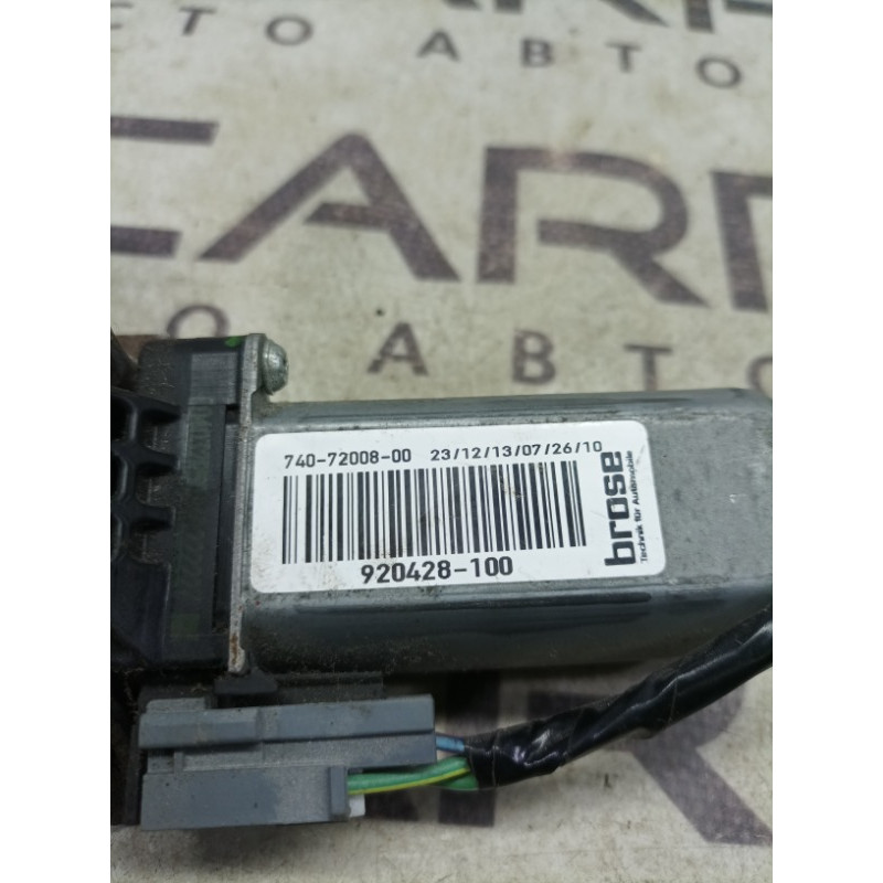 Моторчик регулировки сидения (электрика) Jeep Grand Cherokee wk2 920428100