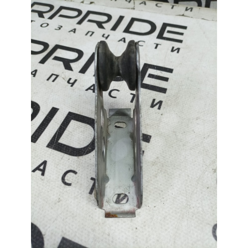 Петля капота (кузов і елементи) BMW 5-series E34 1994 M43b18 51231884272