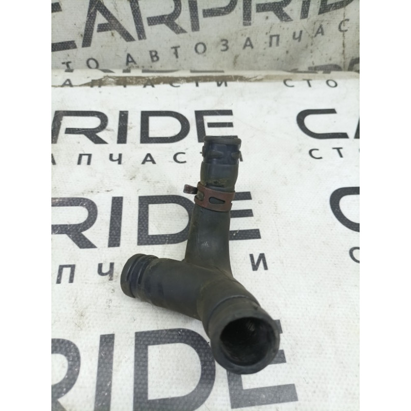 Патрубок (система охлаждения) Renault Megane 3 2009 1.5 7701061051