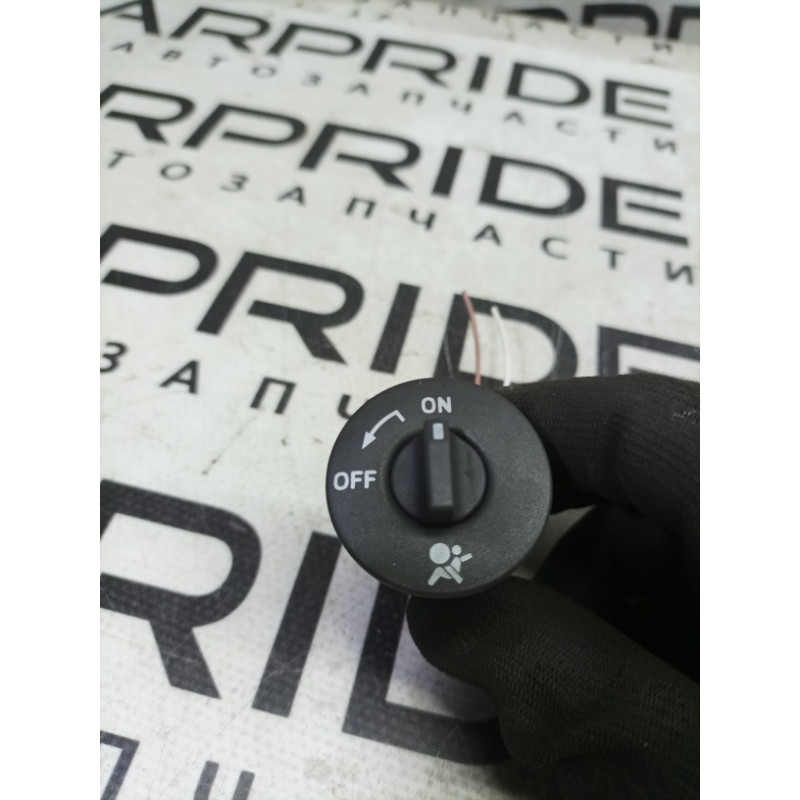 Кнопка AirBag (электрика / кнопки) Renault Megane 3 2009 1.5 8200169589