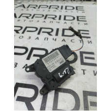 Привод заслонки отопителя