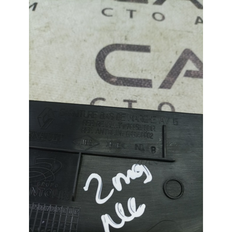 Накладка на поріг (кузов і елементи) Renault Megane 3 2009 1.5 769520001r
