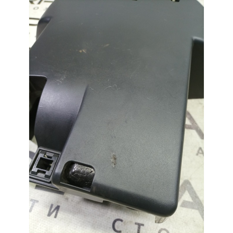 Кожух рулевой колонки нижний (салон) Renault Megane 3 2009 1.5 484726125R