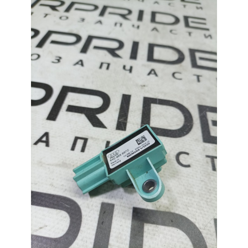 Датчик удара (электрика / датчики) Audi A4 B8 8k0955557c