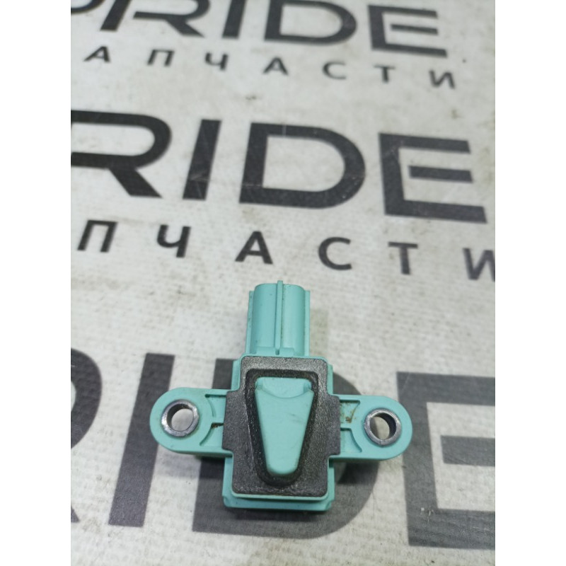 Датчик удара (электрика / датчики) Audi A4 B8 8k0955557c