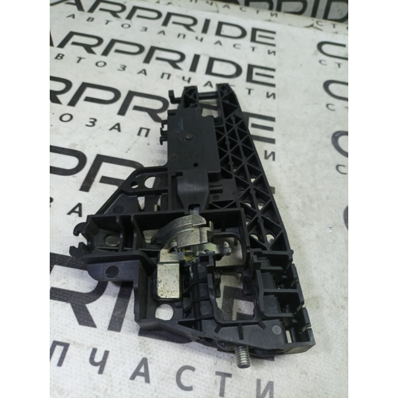Кронштейн ручки двери (кузов и элементы) Audi A4 B8 8t0837886b
