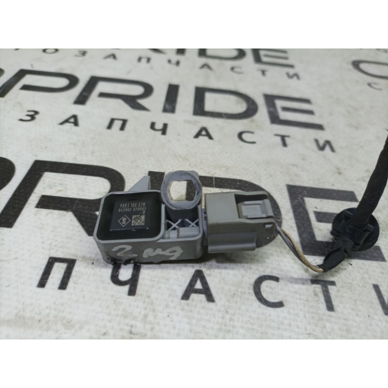 Датчик удара (электрика / датчики) Renault Megane 3 2009 1.5 988310002r