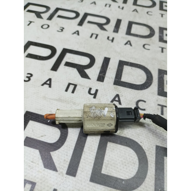 Концевик педали тормоза (электрика / датчики) Renault Megane 3 2009 1.5 253209243R