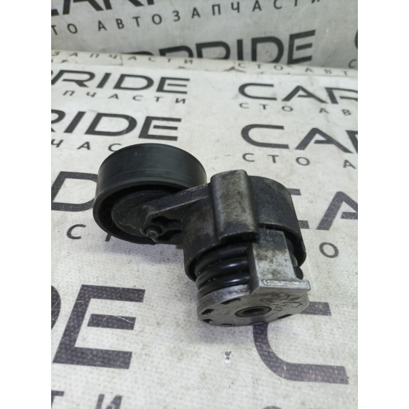 Ролик натяжной (двигатель и элементы) Renault Megane 3 2009 1.5 8200608550