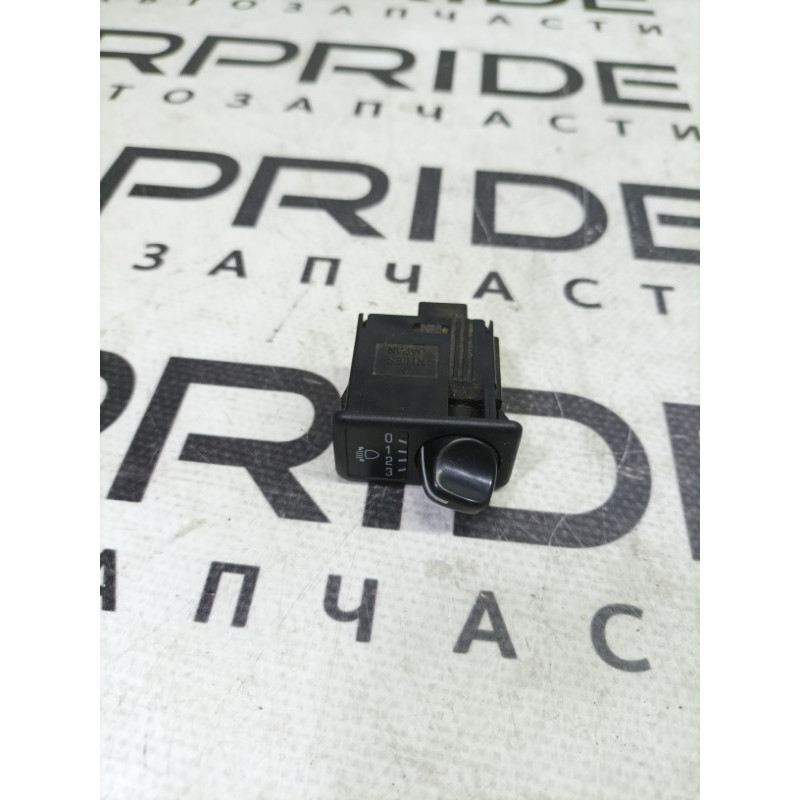 Кнопка корректора фар (электрика / кнопки) Nissan Navara D22 2004 2.5 251905L300