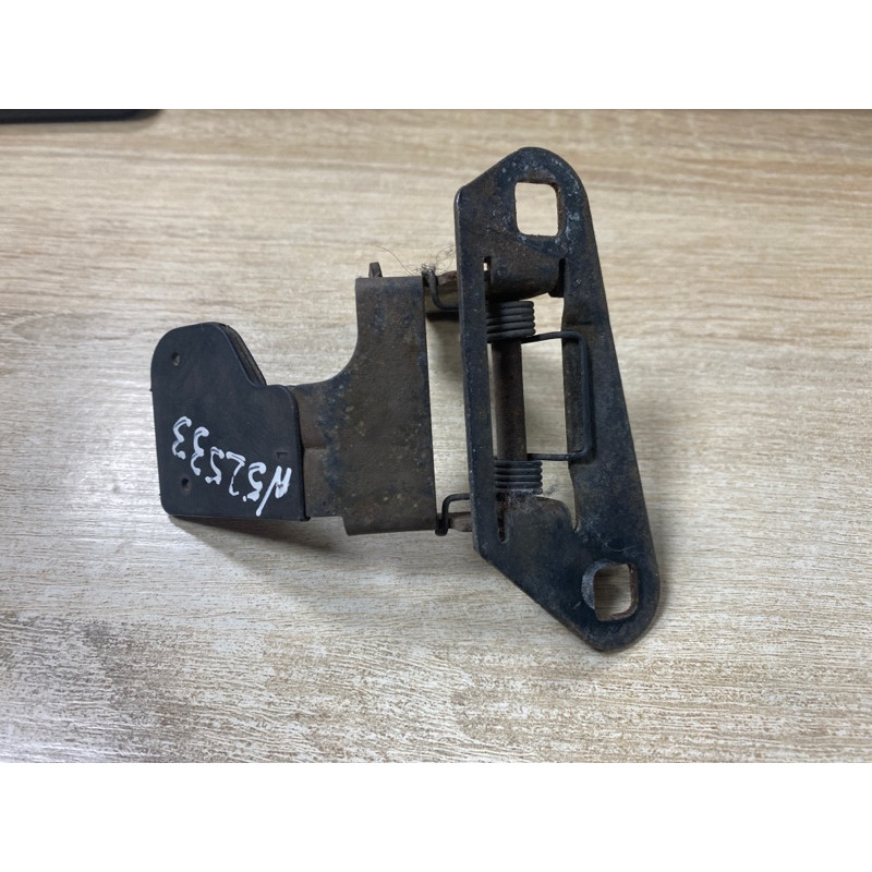 Замок капота (кузов и элементы) Land Rover Discovery 3