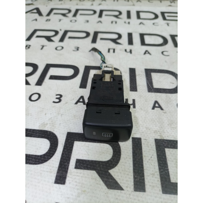 Кнопка подогрева заднего стекла (электрика / кнопки) Nissan Navara D22 2004 2.5 25350VJ200