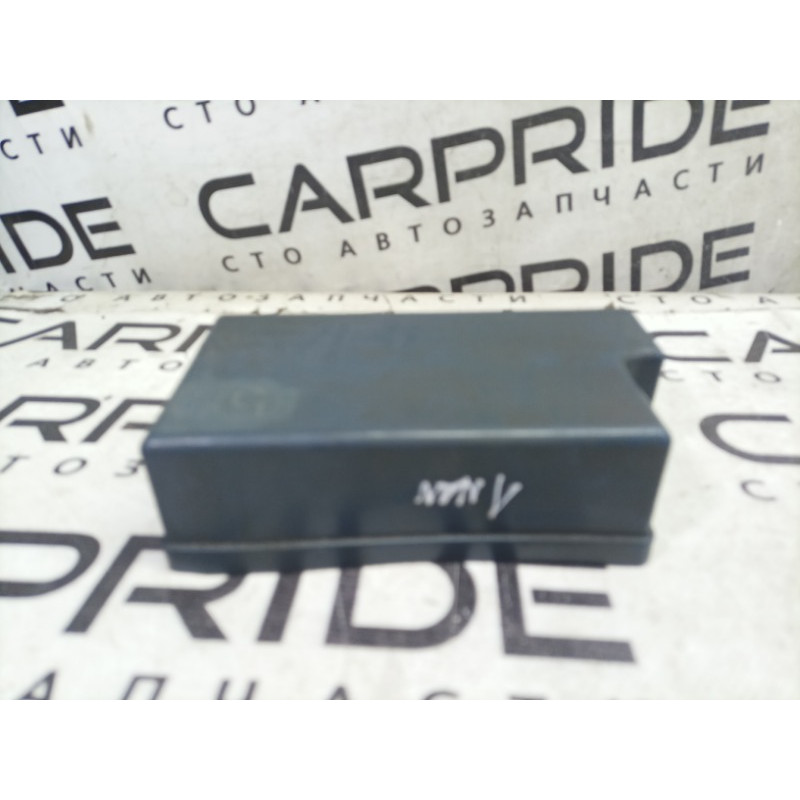 Крышка блока предохранителей (двигатель и элементы) Nissan Navara D22 2004 2.5 k153822s701