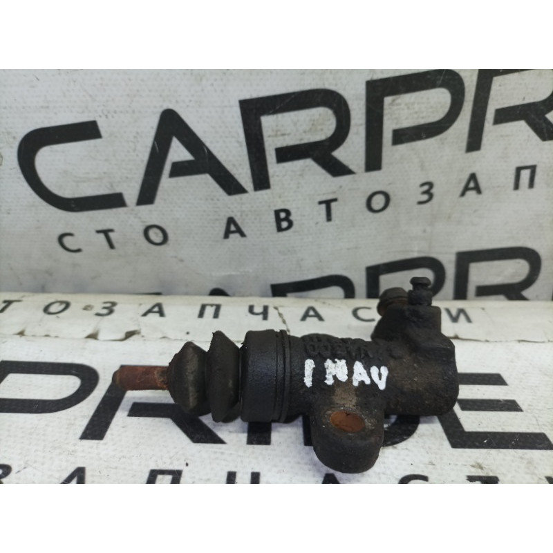 Рабочий цилиндр сцепления (трансмиссия) Nissan Navara D22 2004 2.5 3062056G60