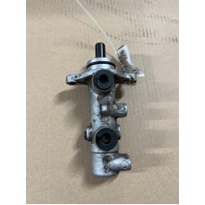 Главный тормозной цилиндр