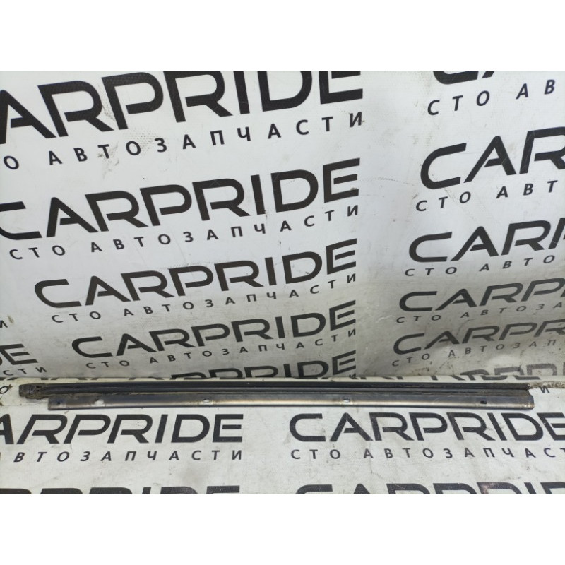 Молдинг лобового стекла (кузов и элементы) Nissan Navara D22 2004 2.5 727632S400