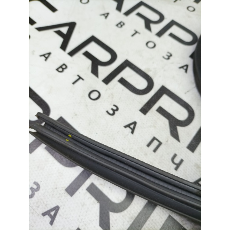 Уплотнитель проема двери (кузов и элементы) Nissan Navara D22 2004 2.5 76921VK200