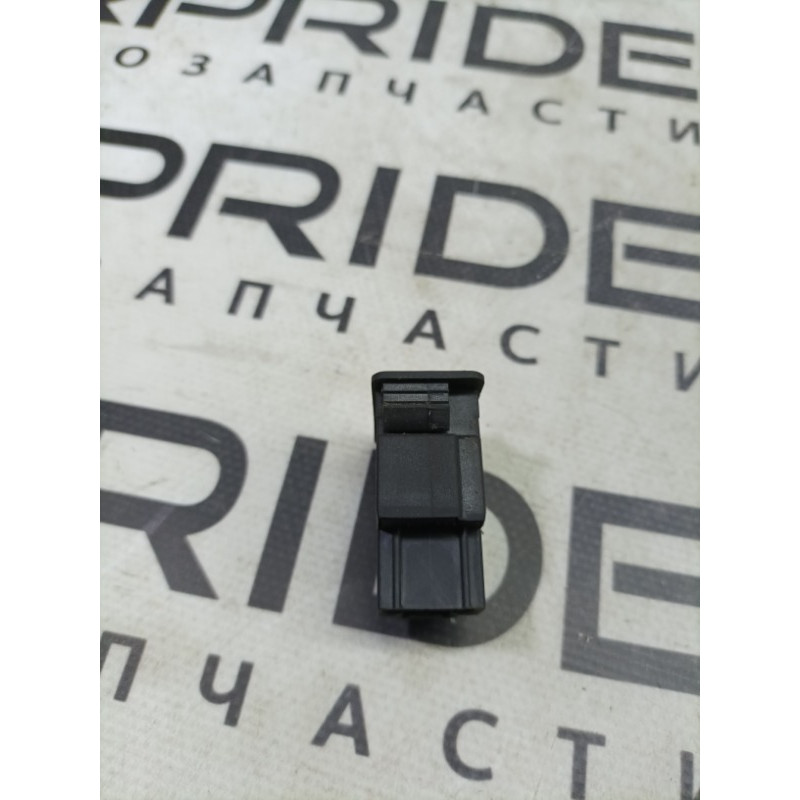 Кнопка противотуманных фар (электрика / кнопки) Nissan Navara D22 2004 2.5