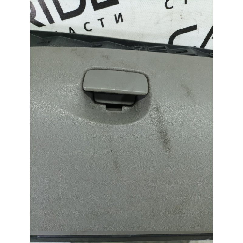 Бардачок (салон) Renault Megane 3 2009 1.5 681080009R