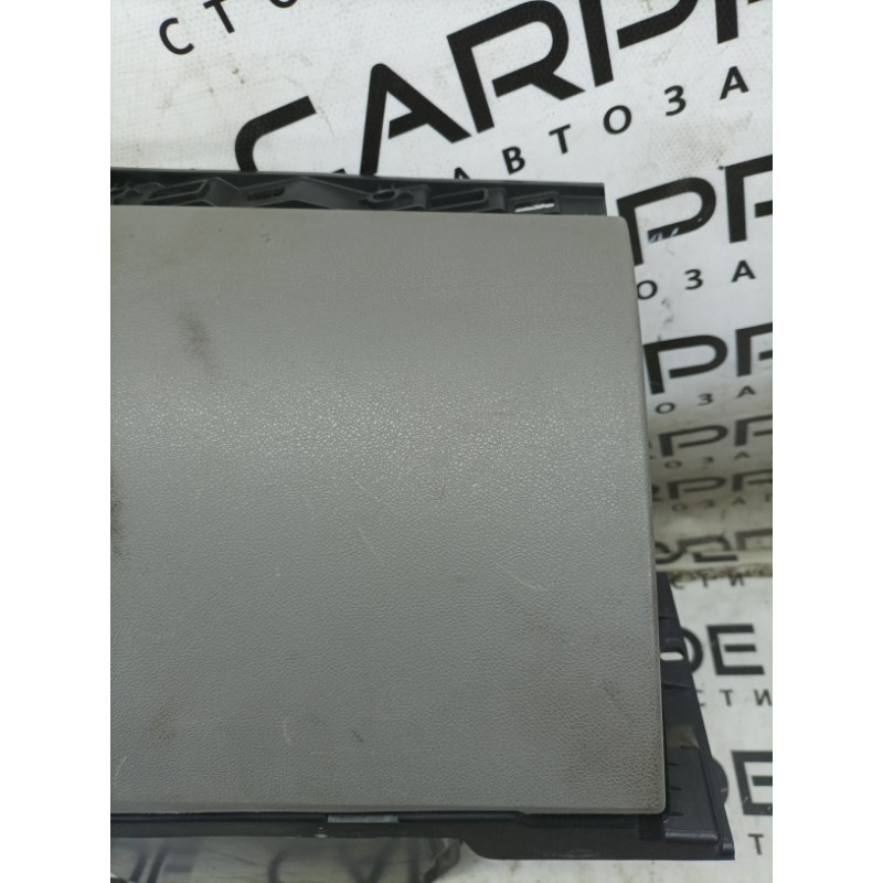 Бардачок (салон) Renault Megane 3 2009 1.5 681080009R