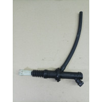 Головний циліндр зчеплення