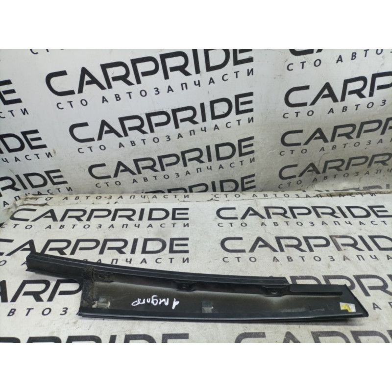 Накладка двери боковая (кузов и элементы) Renault Megane 3 2009 1.5 802840004R