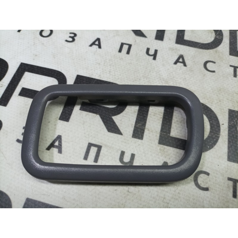 Накладка ручки внутренней (салон) Nissan Navara D22 2004 2.5 806822S400