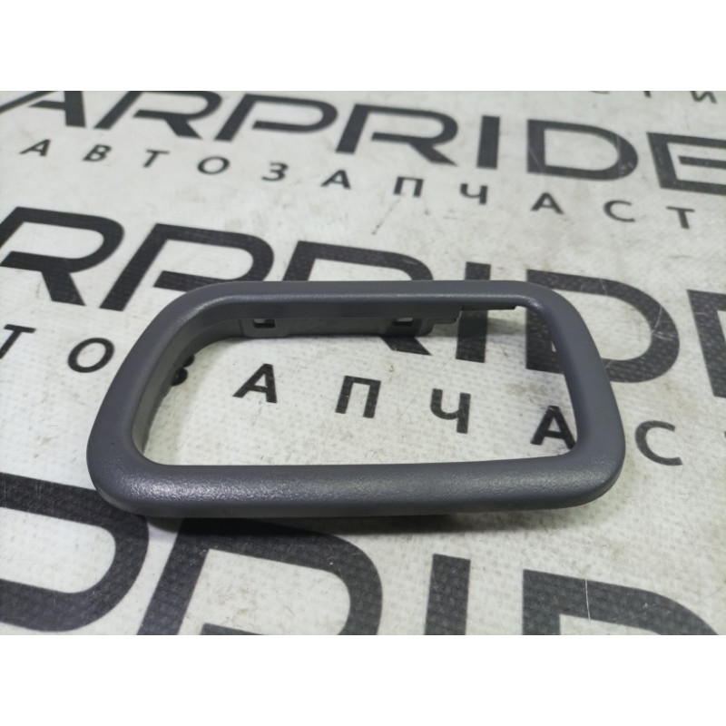Накладка ручки внутренней (салон) Nissan Navara D22 2004 2.5 806822S400