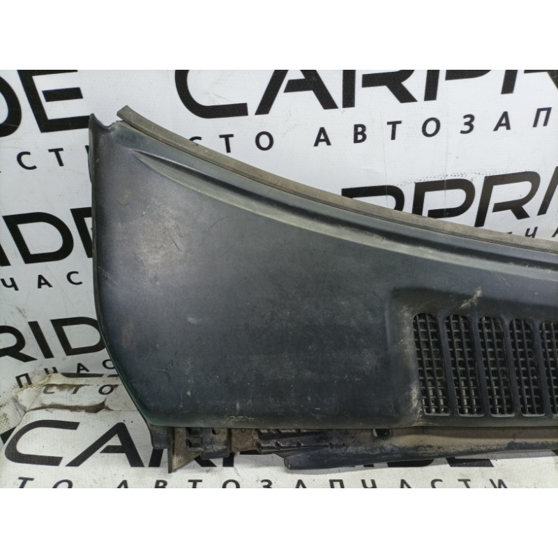 Жабо (кузов и элементы) Nissan Navara D22 2004 2.5 6681132100