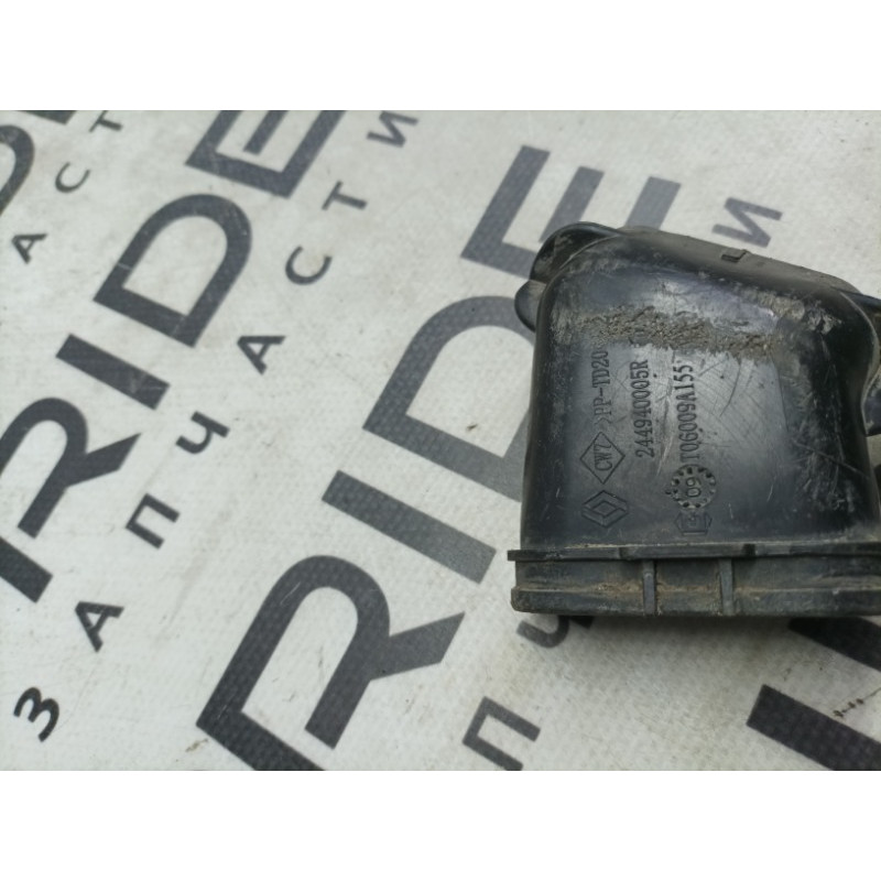 Воздухозаборник (впускная система) Renault Megane 3 2009 1.5 244940005r