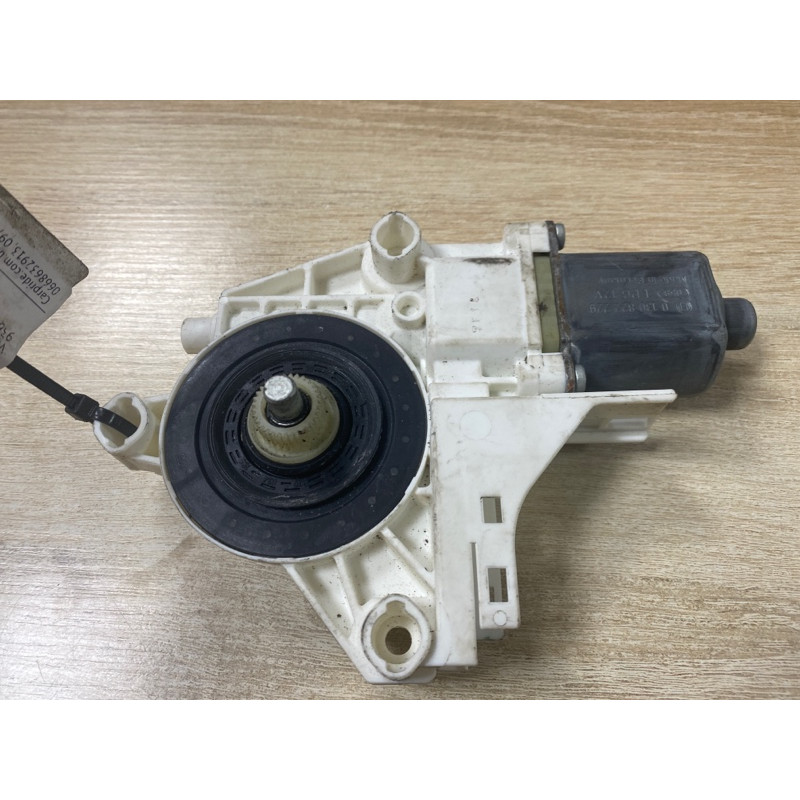 Мотор стеклоподъемника (электрика) Volkswagen Passat B7 2013 2.5 561959702