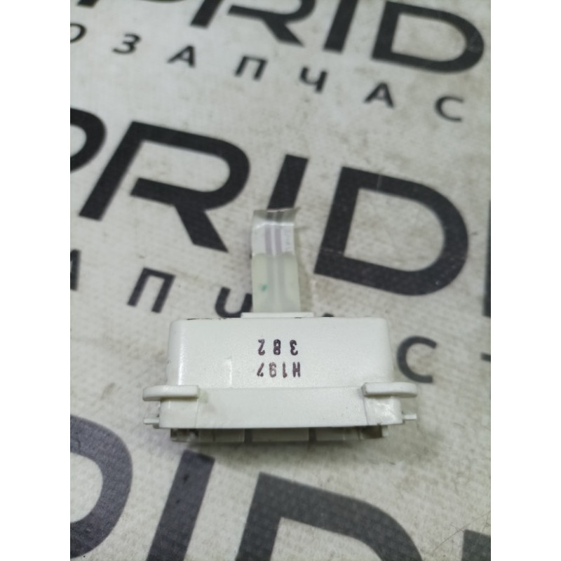 Плафон карты двери (электрика) Mercedes-Benz E-class W211 2006 3.2 M112.946 A2118201001