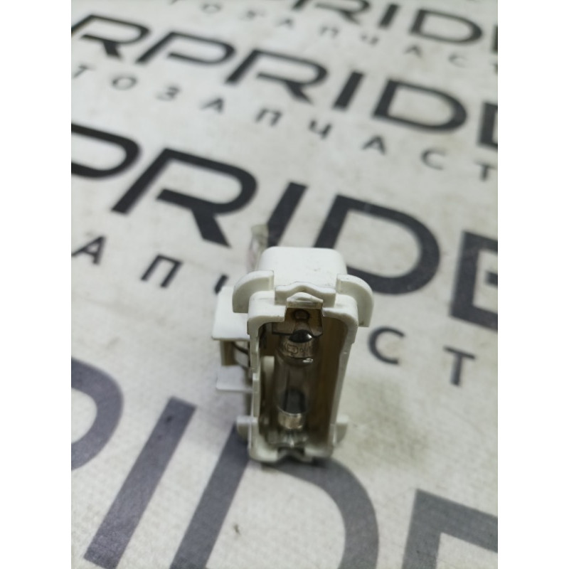 Плафон карты двери (электрика) Mercedes-Benz E-class W211 2006 3.2 M112.946 A2118201001