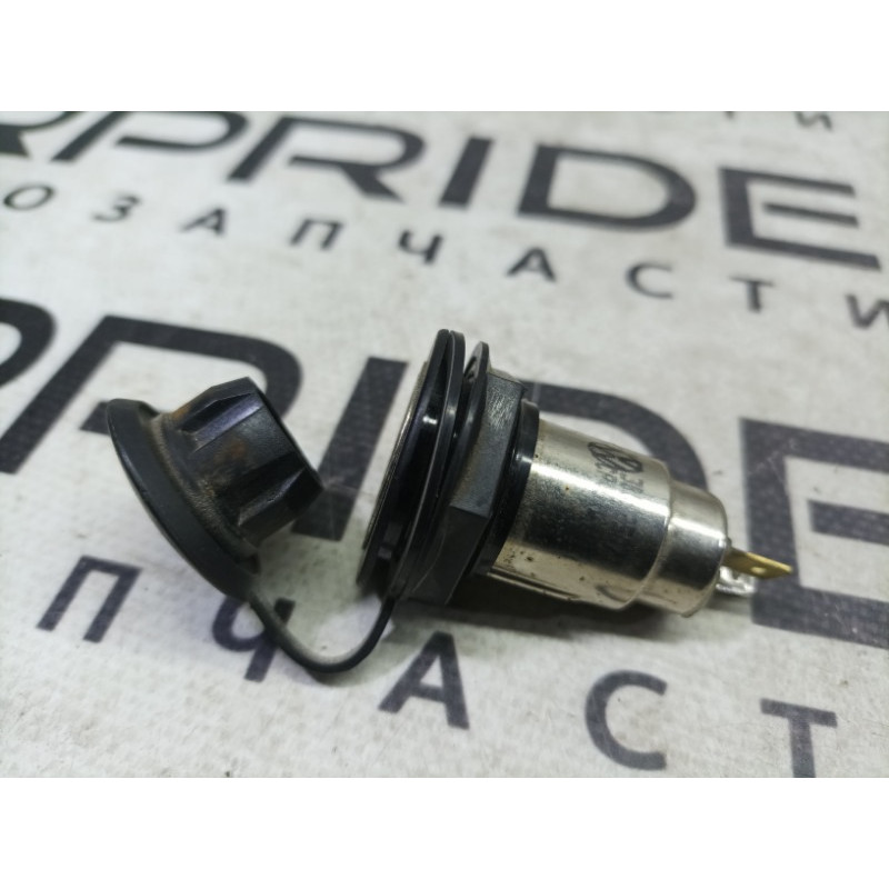 Прикуриватель (электрика) Volkswagen Passat B5 2003 1.9 TDI 3b0925071