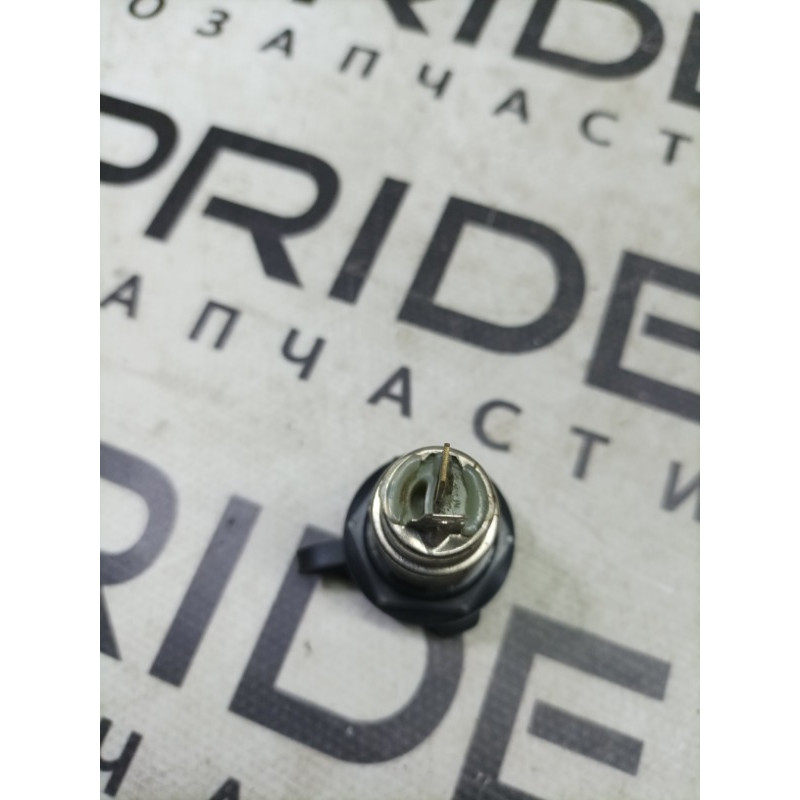 Прикуриватель (электрика) Volkswagen Passat B5 2003 1.9 TDI 3b0925071