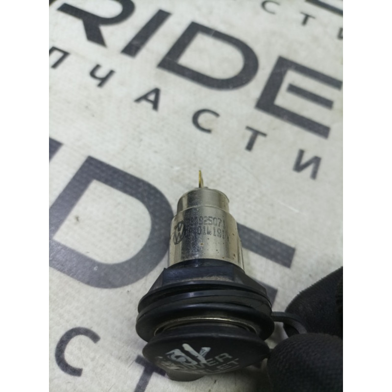 Прикуриватель (электрика) Volkswagen Passat B5 2003 1.9 TDI 3b0925071