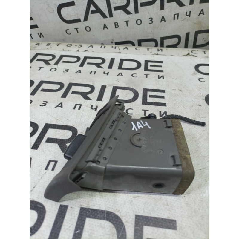 Дефлектор воздуховода (салон) AUDI A4 B6 2003 2.0 ALT 8E0820902F 6PS