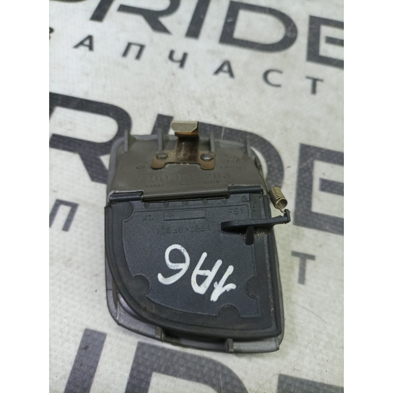 Дефлектор воздуховода (салон) AUDI A6 C5 2001 2.5 AKE 4b0819793