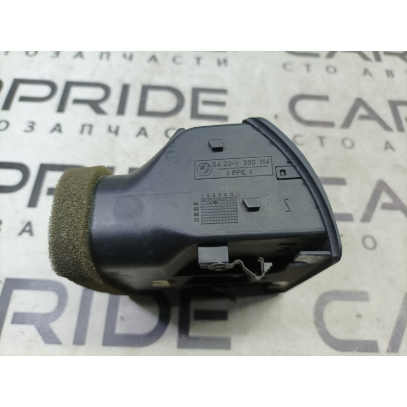 Дефлектор воздуховода (салон) BMW 7-series E38 1996 M60B40 64228391596