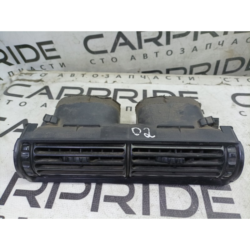 Дефлектор воздуховода (салон) BMW 5-series E34 64221384040