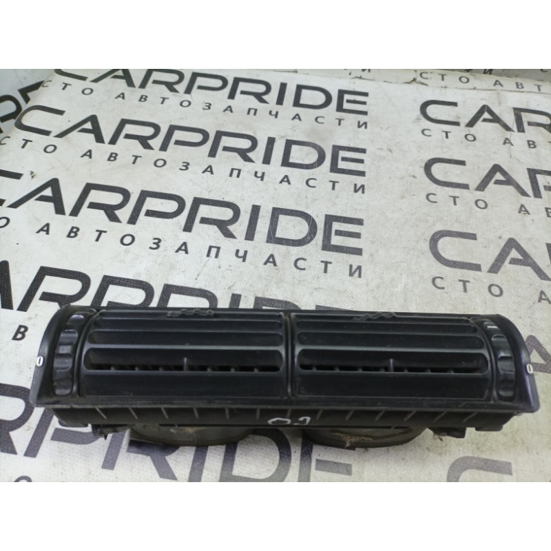 Дефлектор воздуховода (салон) BMW 5-series E34 64221384040